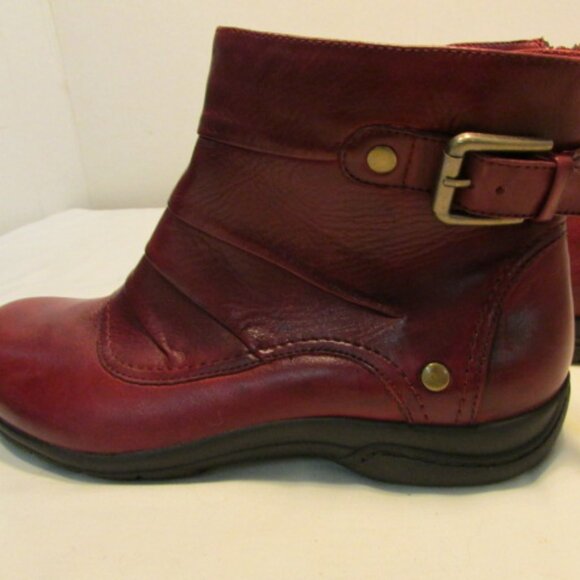 Clarks Dark Red Leather Ankle Boots - Picture 5 of 16